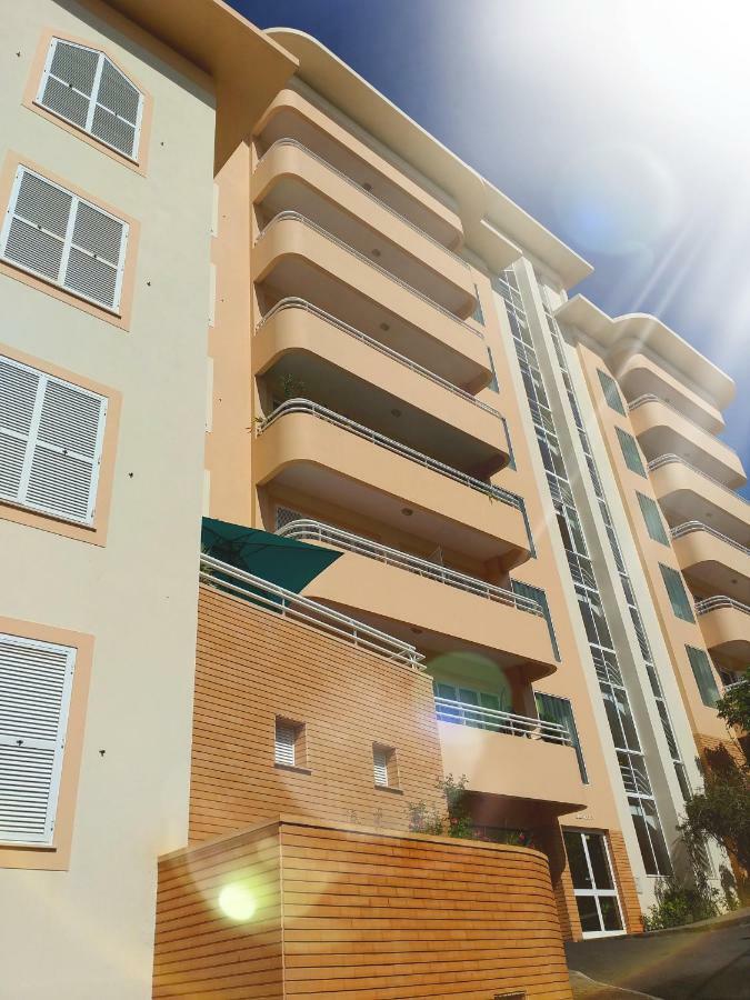 Lido Belissimo Apartment Фуншал Екстериор снимка